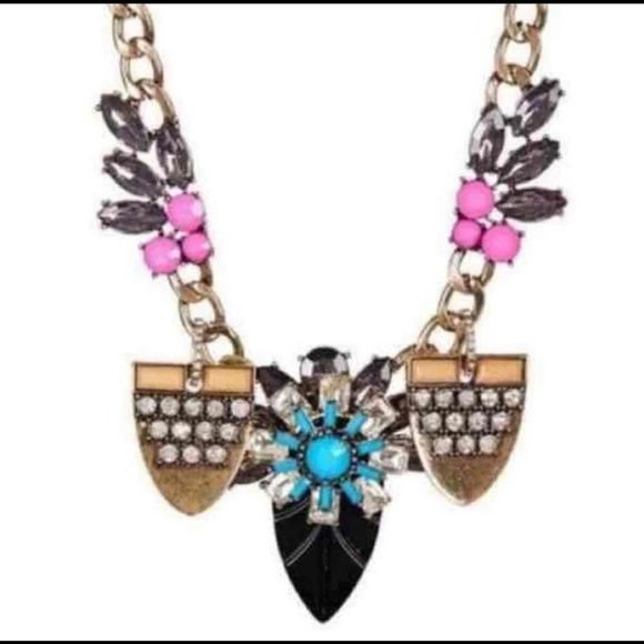 T&J Designs Crystal Flower Gold Statement Necklace - Picture 4 of 4